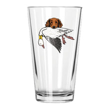 |Golden Retriever with a Snow Goose