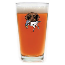 |Pudelpointer with a Hungarian Partridge
